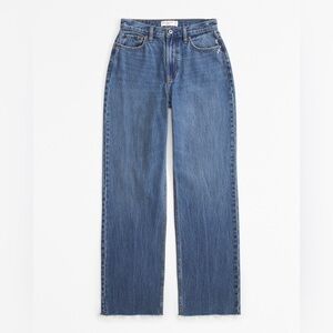 Abercrombie & Fitch Curve Love High Rise Loose Jeans